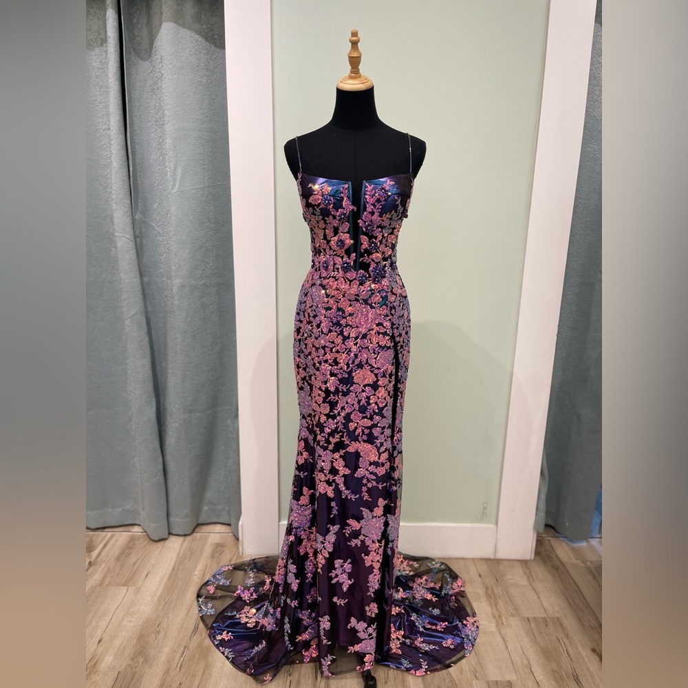 NWT- Dave and Johnny Prom Dress